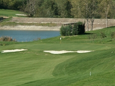 Golf Lago 2
